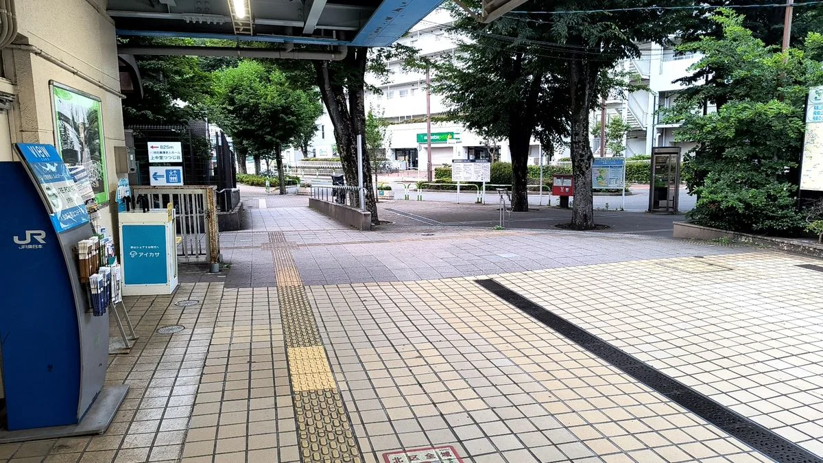 JR上中里駅からの道順:改札を出て左へ