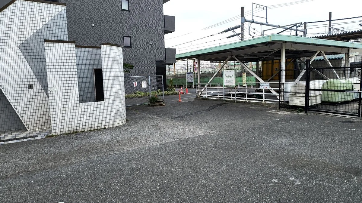 JR尾久駅からの道順:地下道の入口へ